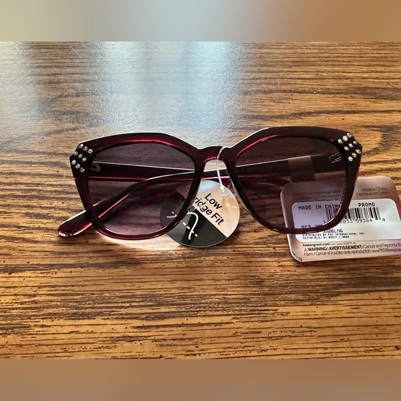 Foster grant low bridge cat eye sunglasses - Picture 2 of 8